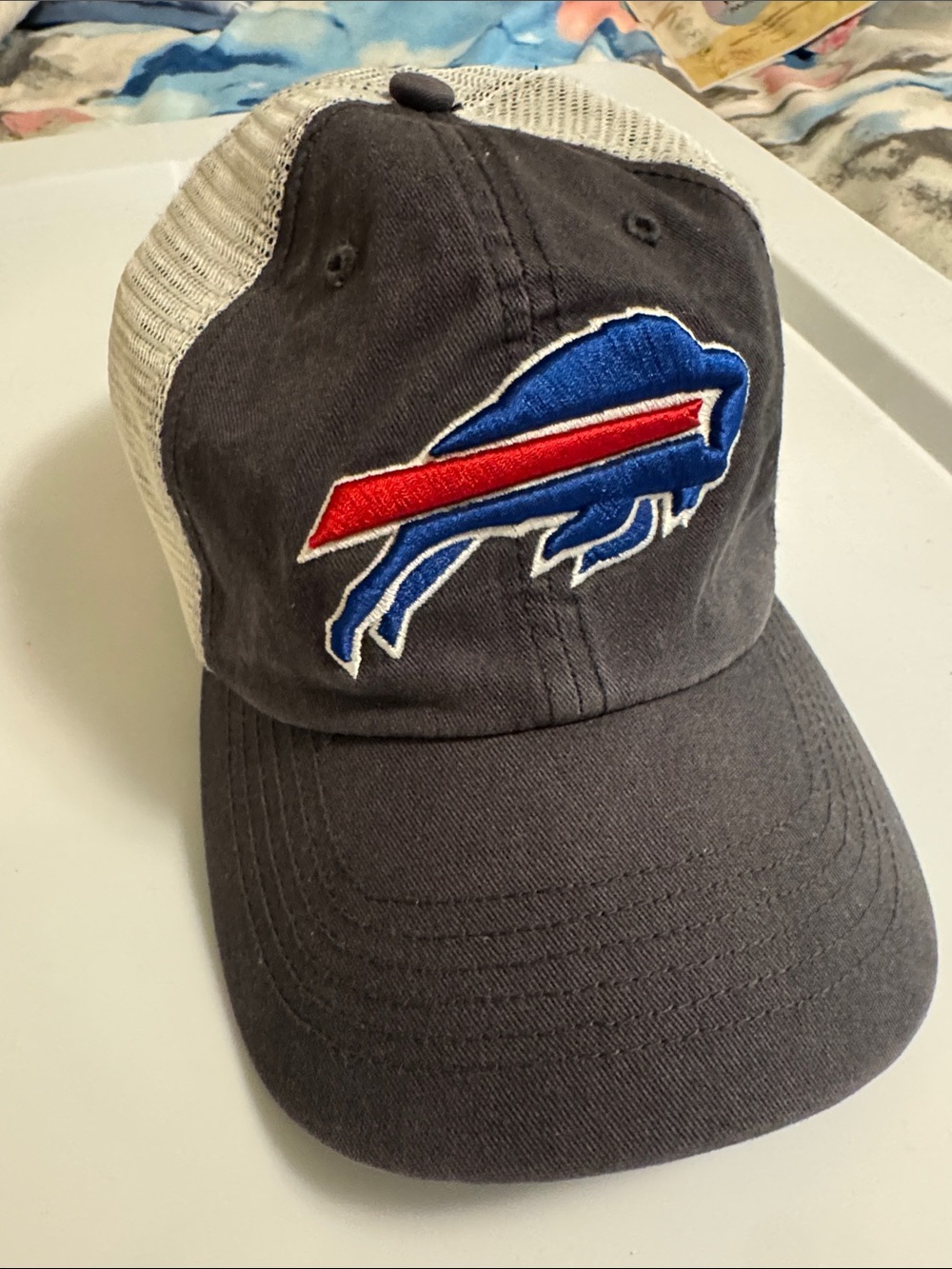 Men's Gray & White Mesh Trucker Hat with Buffalo Logo